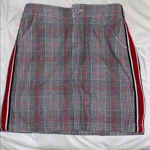 PLAID SKIRT